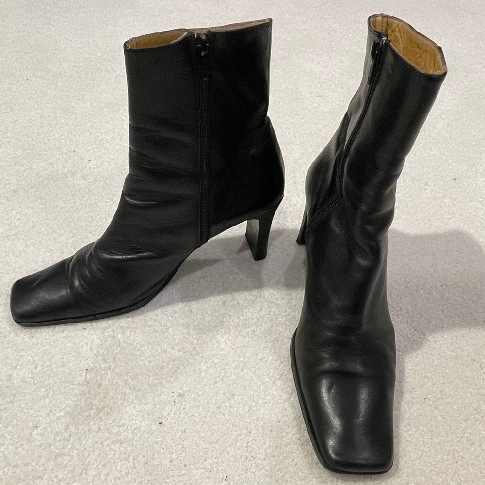Charles David Black Heeled Leather Ankle Boots